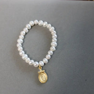 BR201 Pearl Stretch Bracelet with Virgin Mary Medal - Circle X Country Store