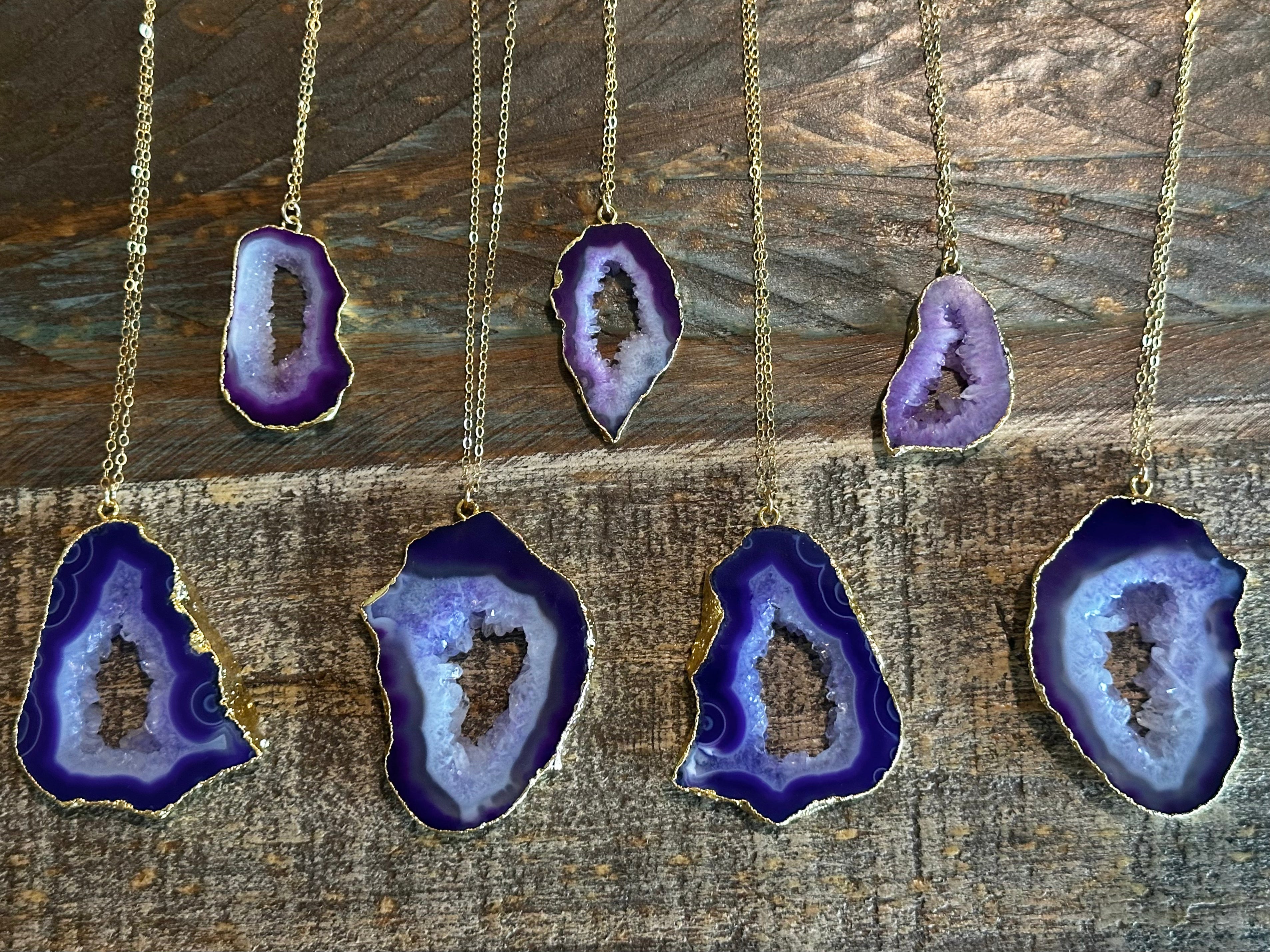 Purple agate gold pendant