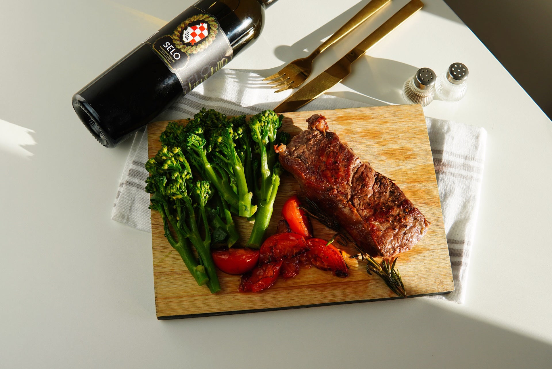 Juicy steak cooked to perfection, finished with a generous glaze of Croatian olive oil for extra richness.