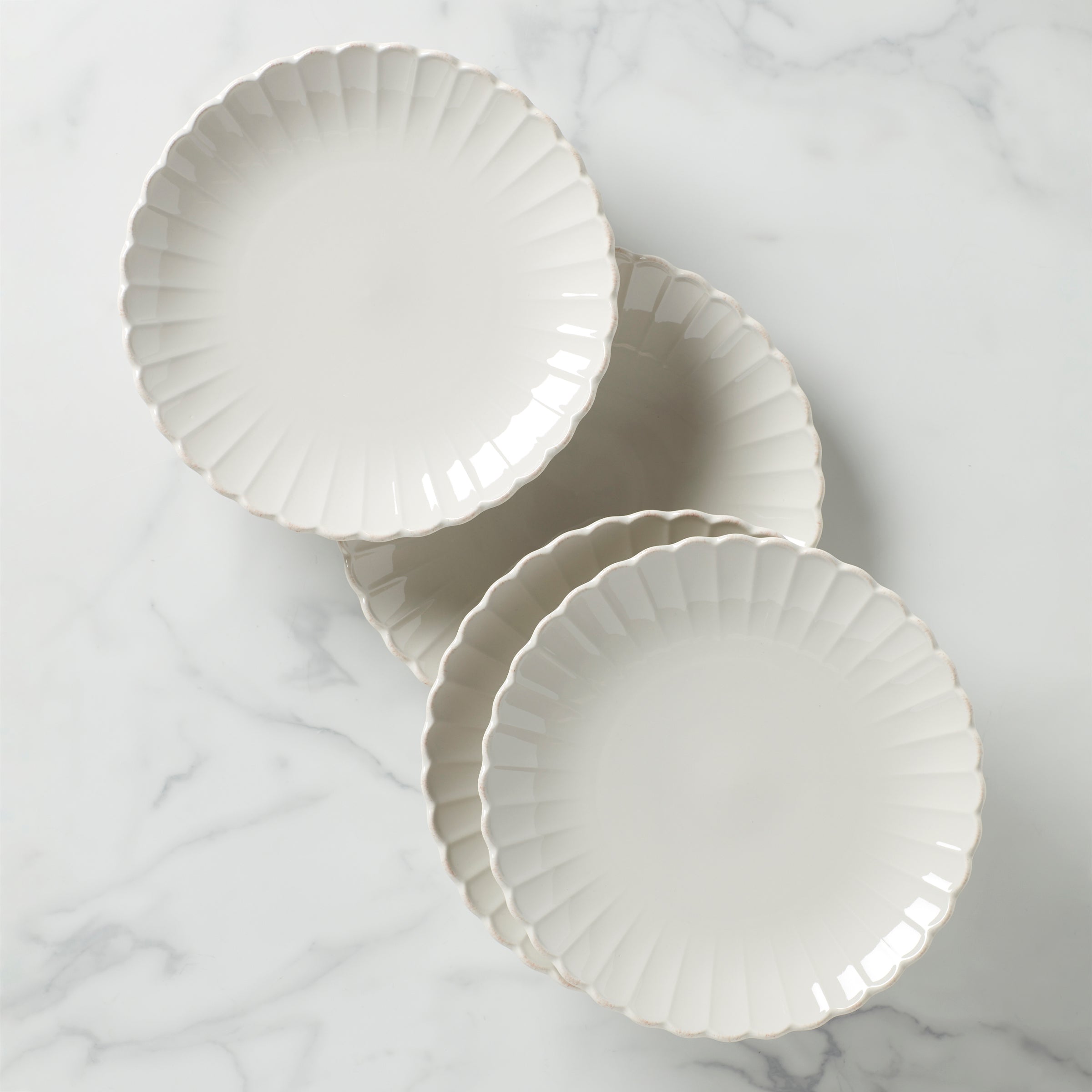 Image of French Perle Scallop 4-Piece Dinner Plate Set