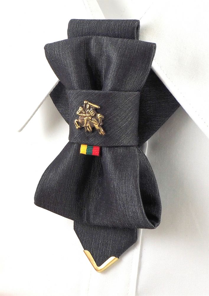 Hopper bow tie Ruty Design Bow Tie Original vertical bow tie Hand made ...