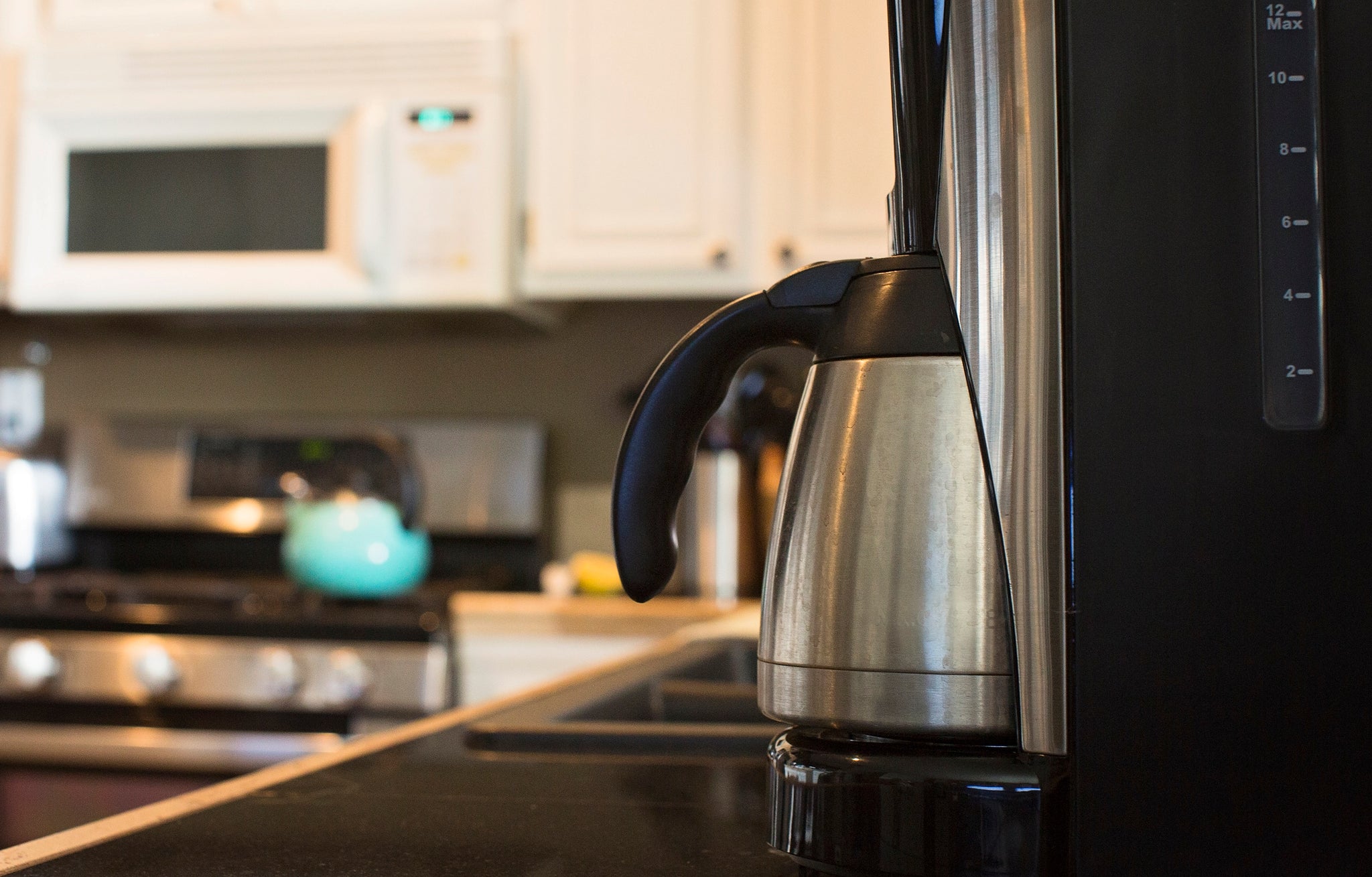 How to Remove Coffee Stains from your Stainless Steel Coffee Pot
