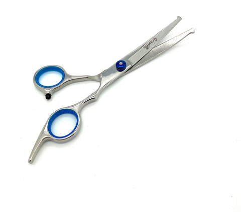 CURVED GROOMING SCISSORS These curved dog trimming scissors are designed to fit the contours of your dog. They can be used to create curves in the fur and to trim curved areas such as the head, belly, legs and feet. It is important to remember that the scissors are already curved and that they will do the shaping for you, so don’t bend the scissors when trimming like you would if using a straight pair of scissors as this might trim off too much fur.