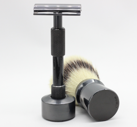 Luxury shaving kit with stand razor and shaving brush
