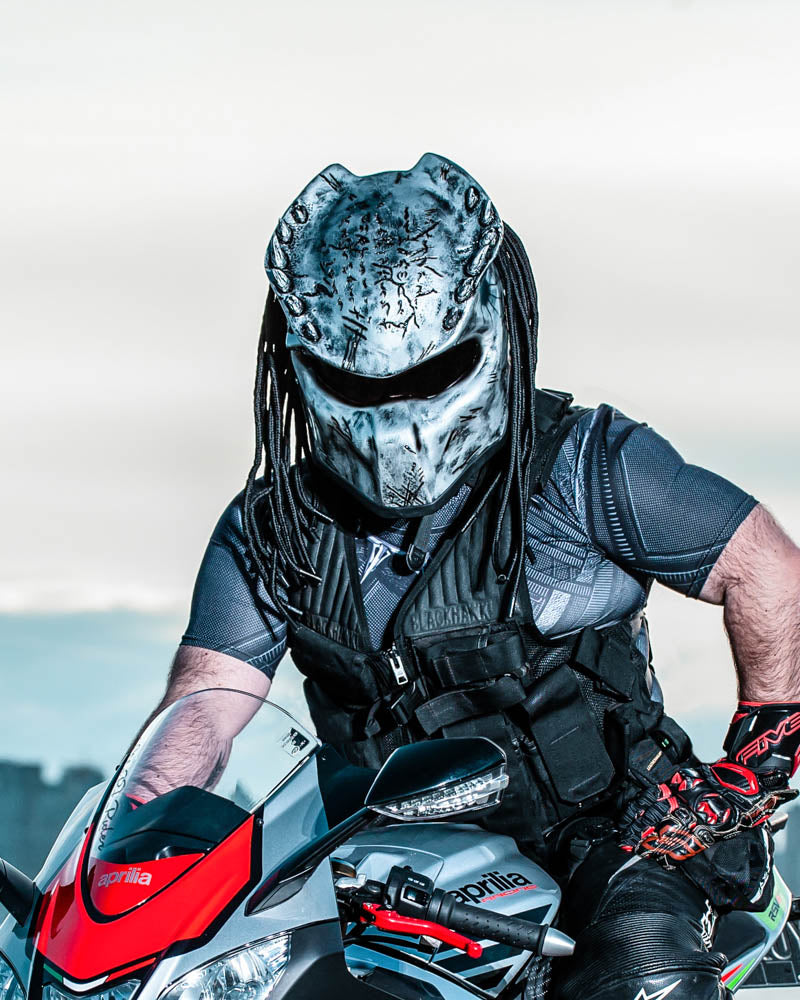 Silver - Spiked Predator Motorcycle Helmet - DOT Approved – Predator