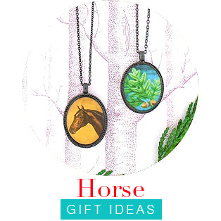 Online shopping for horse gift ideas from horse bags, horse wallet, horse coin purse to horse travel accessories and horse necklace, horse bracelet, horse earrings