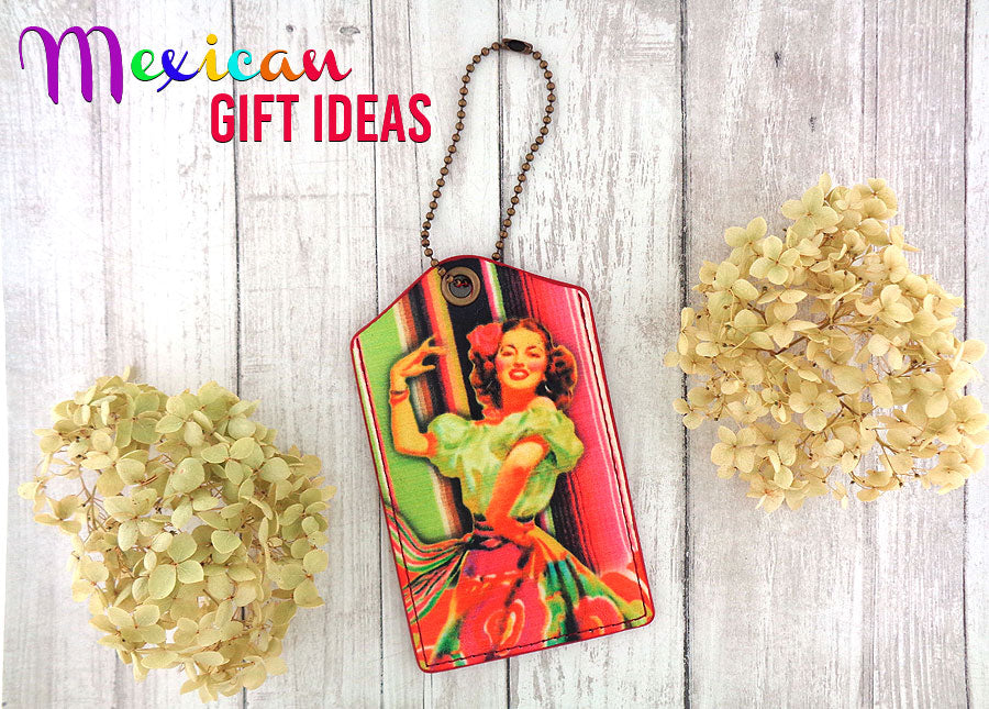 Retro style Mexican pinup girl illustration print vegan luagge tag by Mlavi Studio reflects the joufyl spirit of Mexico