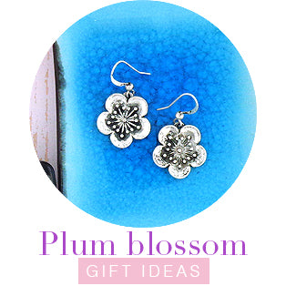 Online shopping for plum blossom gift ideas from plum blossom bags, plum blossom wallet, plum blossom coin purse to plum blossom travel accessories and plum blossom necklace, plum blossom bracelet, plum blossom earrings