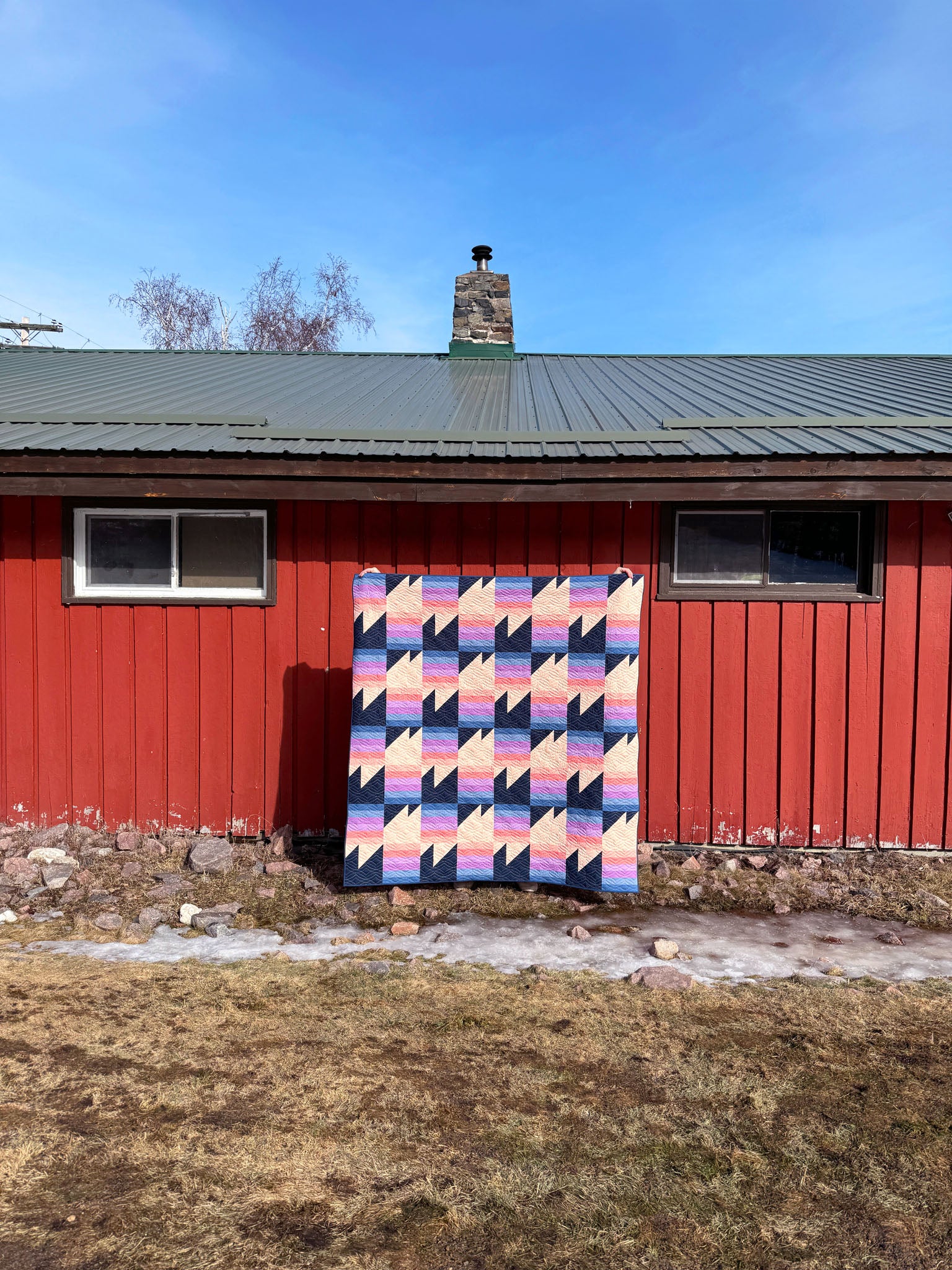 Falcon Ridge Cover Quilt Red Wall