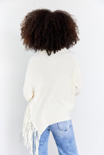 Load image into Gallery viewer, Laurant Fringed Turtleneck Sweater - fab&#39;rik
