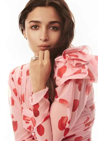 Alia Bhatt daimond ring