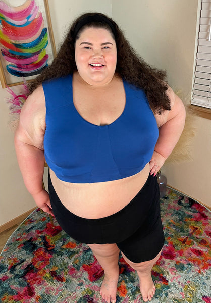 Jae'lynn wearing Dream Bra - Modal in 7XL