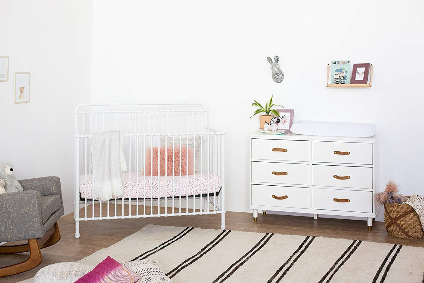 million dollar baby crib abigail