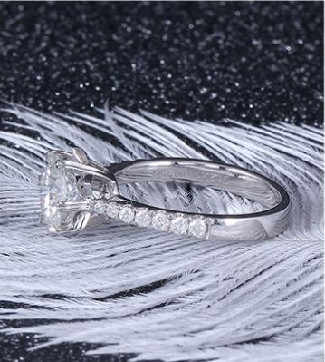 Bcughia Small Engagement Ring, Moissanite Ring Vintage White Round