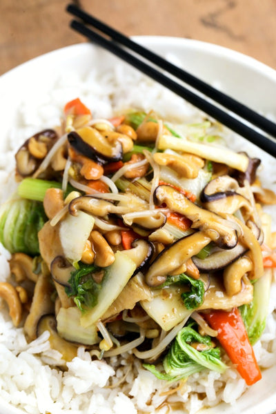 chicken chop suey with noodles