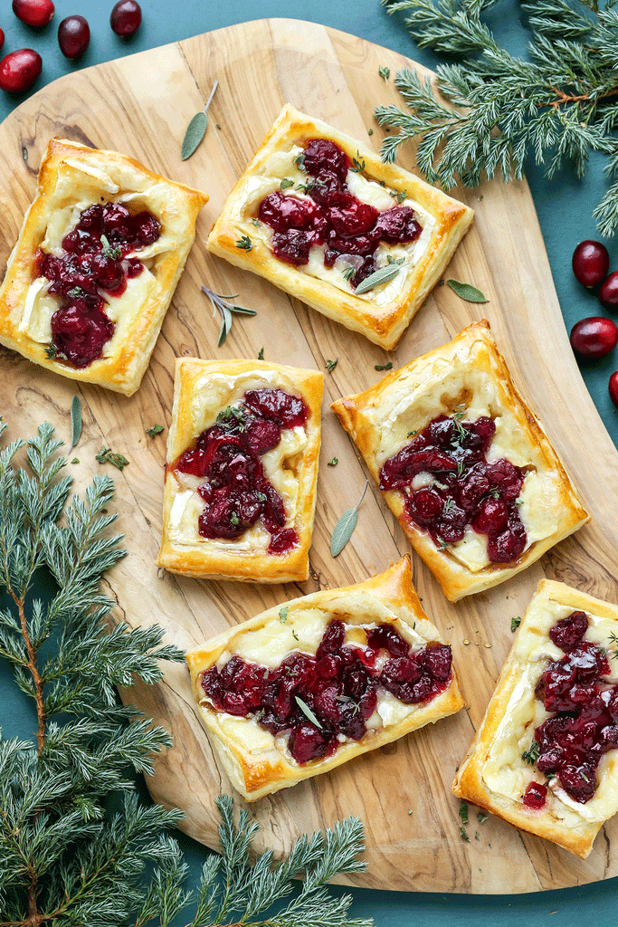 Puff Pastry with Brie and Cranberry Topping