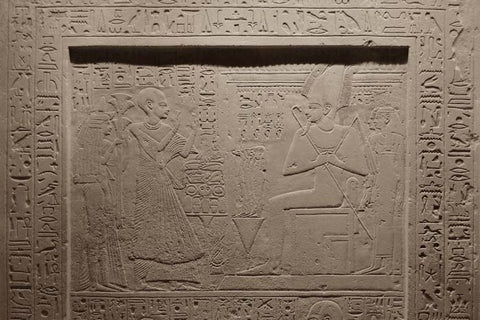 Le majordome royal Paatenemheb et son épouse Tipuy adorant Osiris