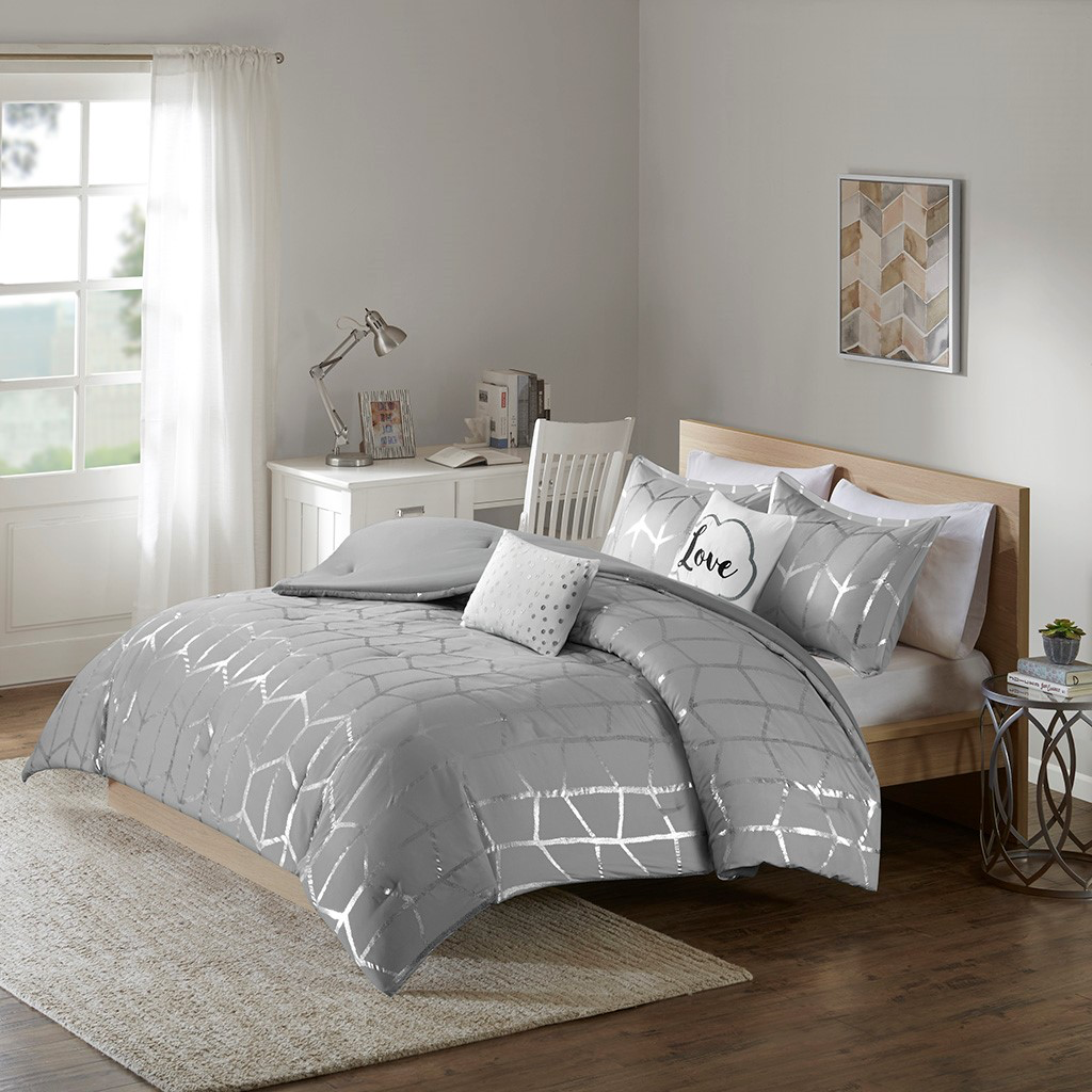 Chateau Comforter Set - Furniture Fair