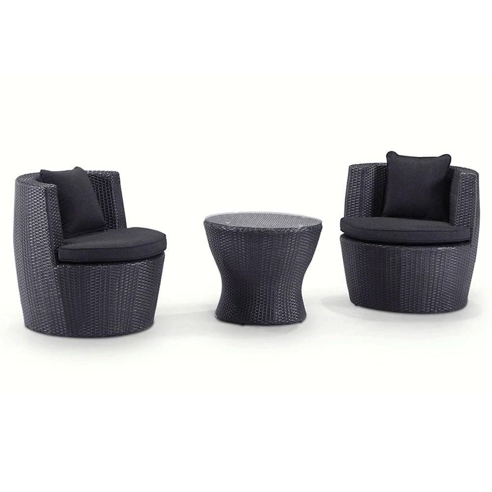 small wicker chairs outdoor