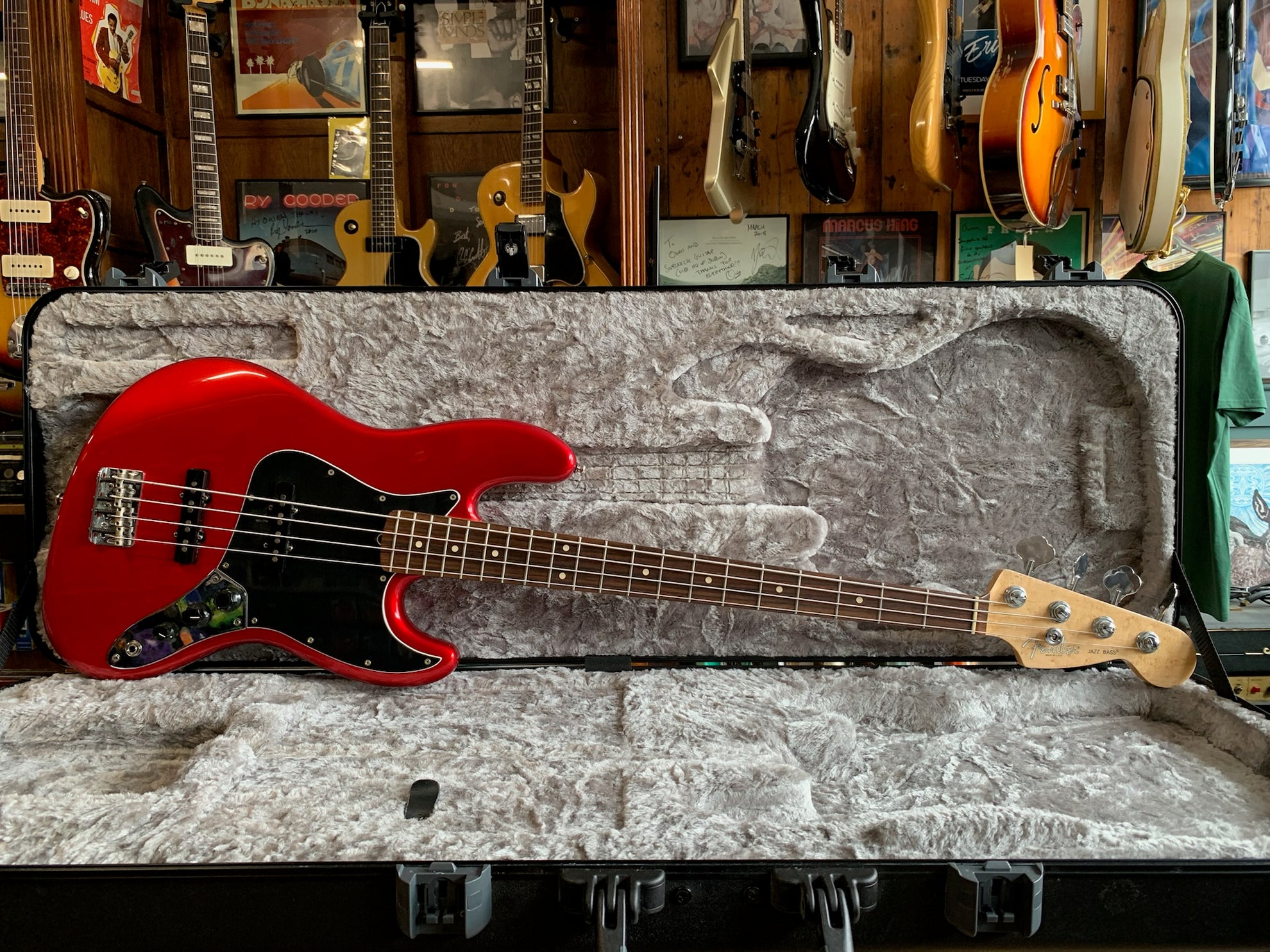 fender jazz bass 2005