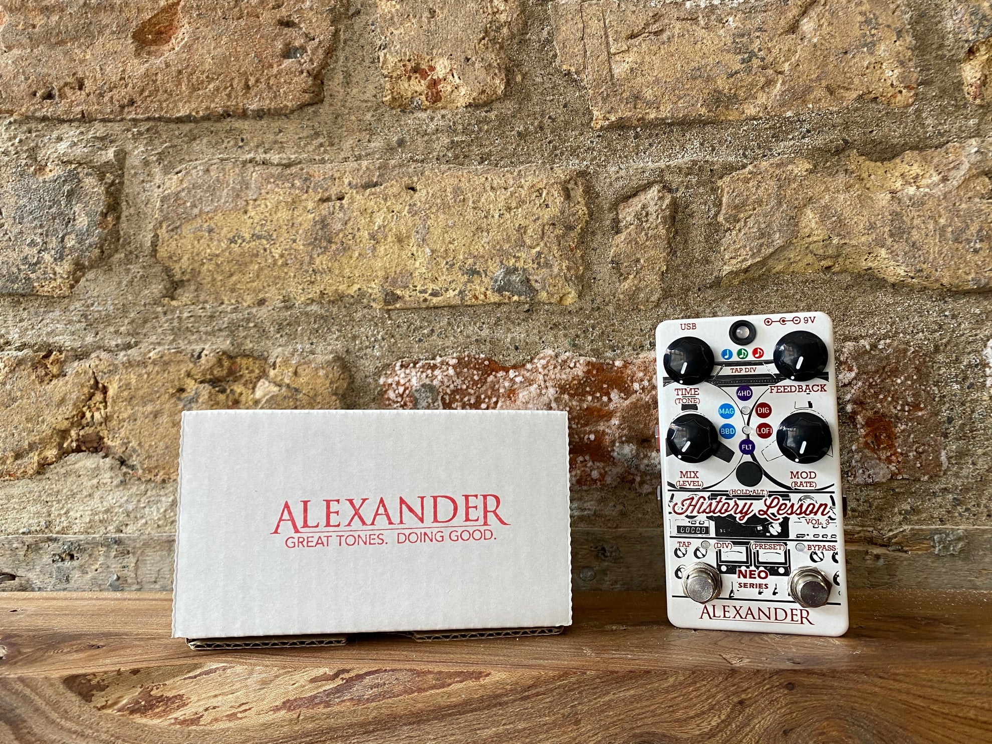 Alexander Pedals History Lesson Volume 3 Delay - Some Neck Guitars