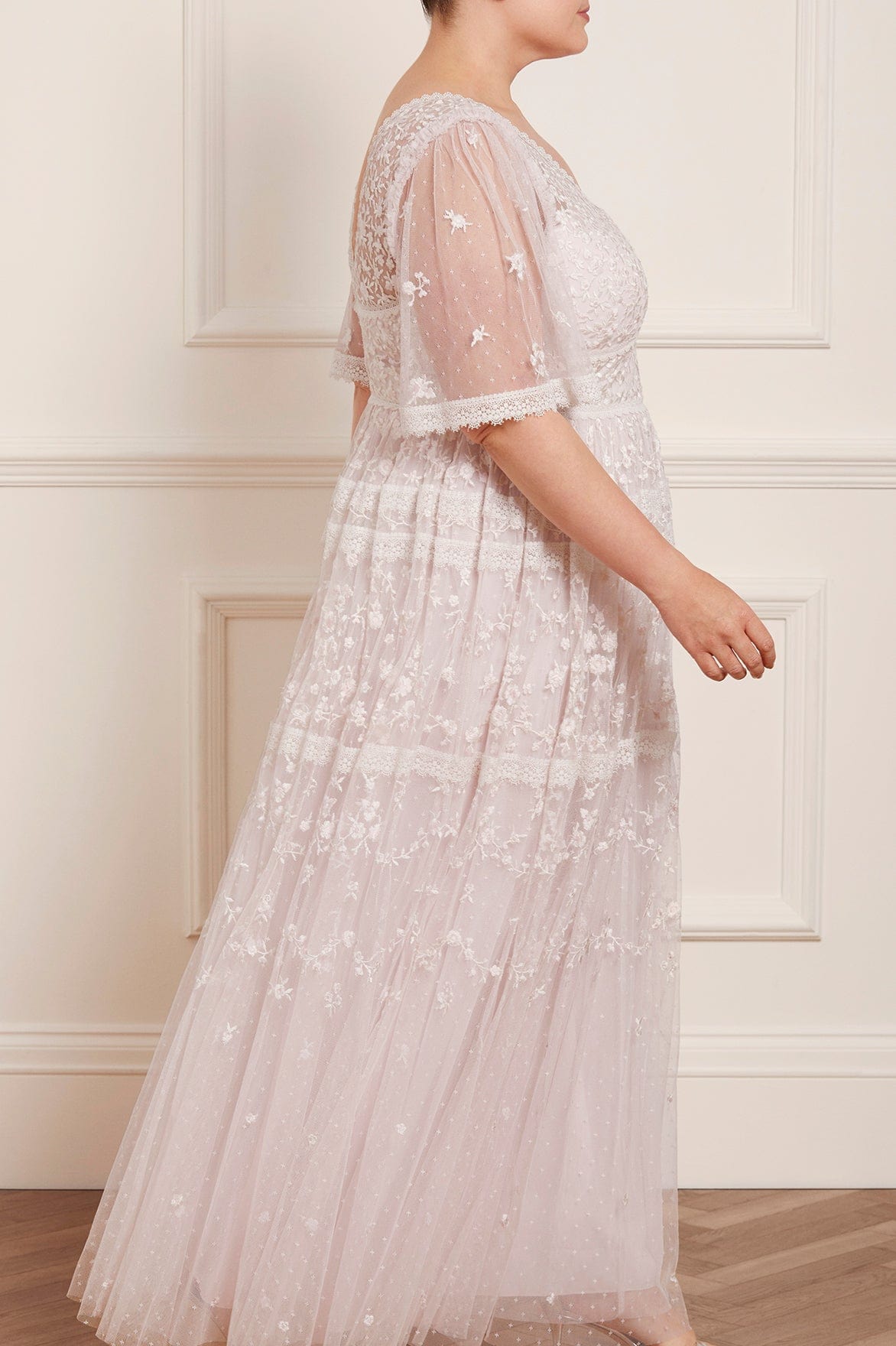 Sweetheart Lace Gown – Pink | Needle & Thread