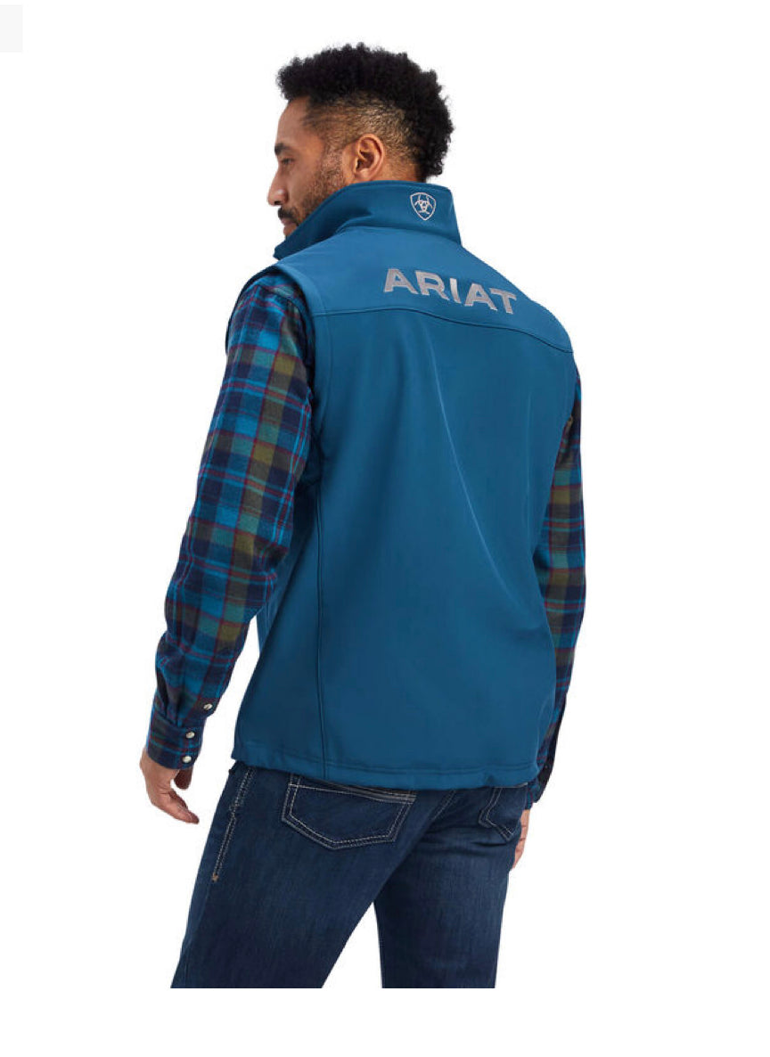 Ariat Men's Logo  Softshell Vest – Whitt & Co. Clothing