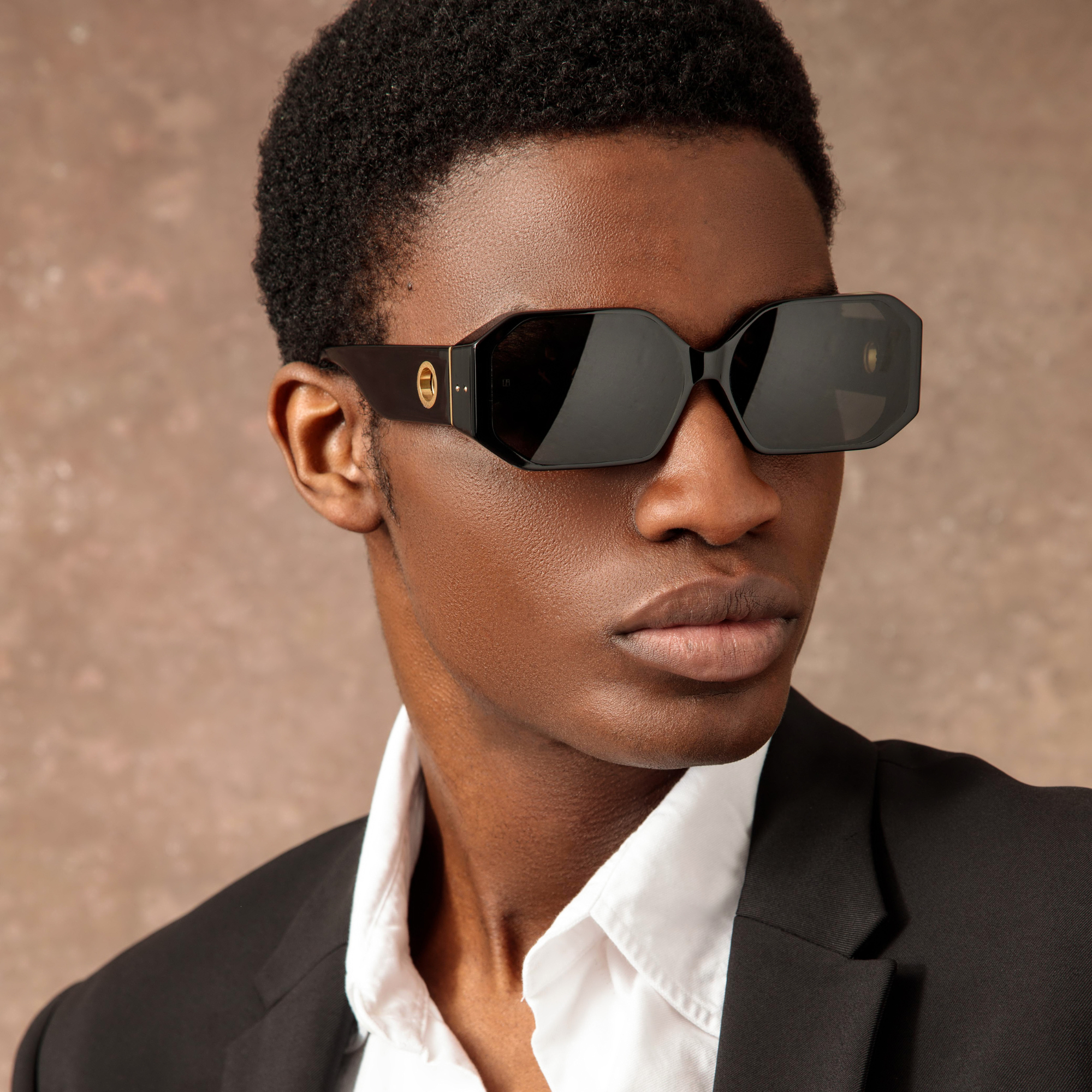 Men’s Bailey Angular Sunglasses in Black