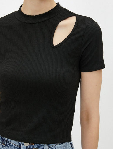 Ruched Front Strappy Crop Top in Black - Usolo Outfitters