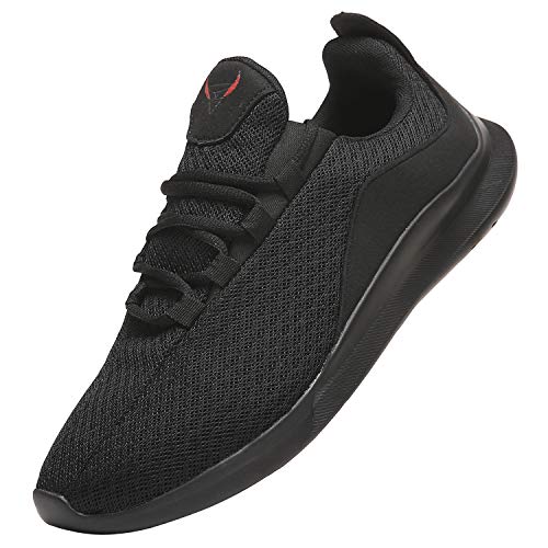 black casual tennis shoes