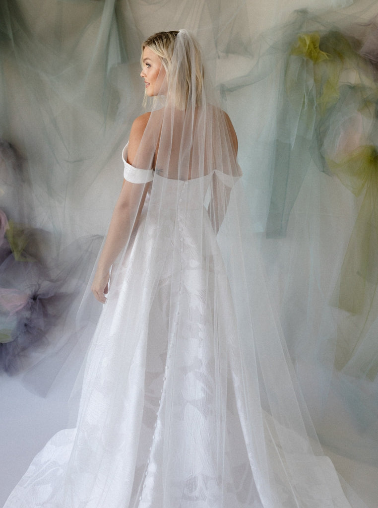 Dramatic Floral Veil V004 – heirloombridalcompany