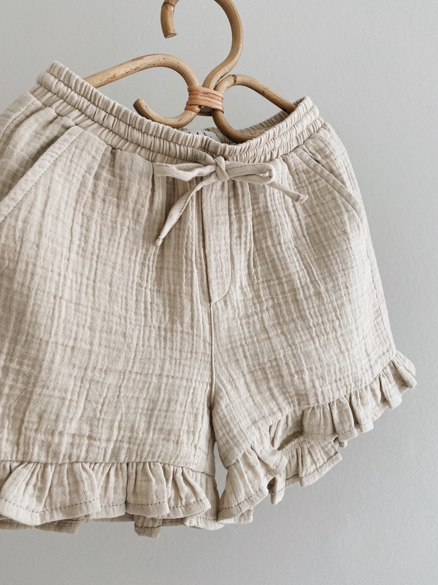 Cleo shorts sand – lalaby.com