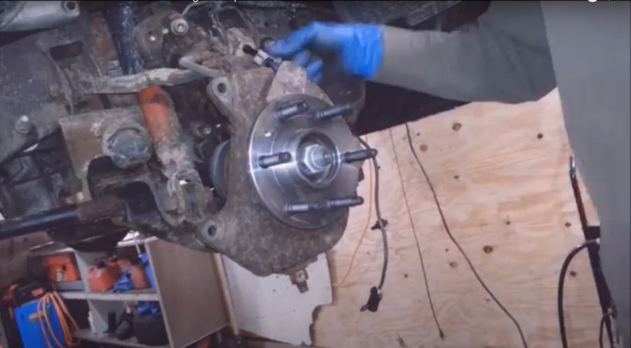 Installing the new hub on a 1st gen GMC Sierra 1500