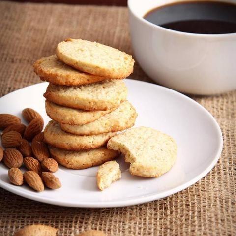 Almond Shortbread Cookies