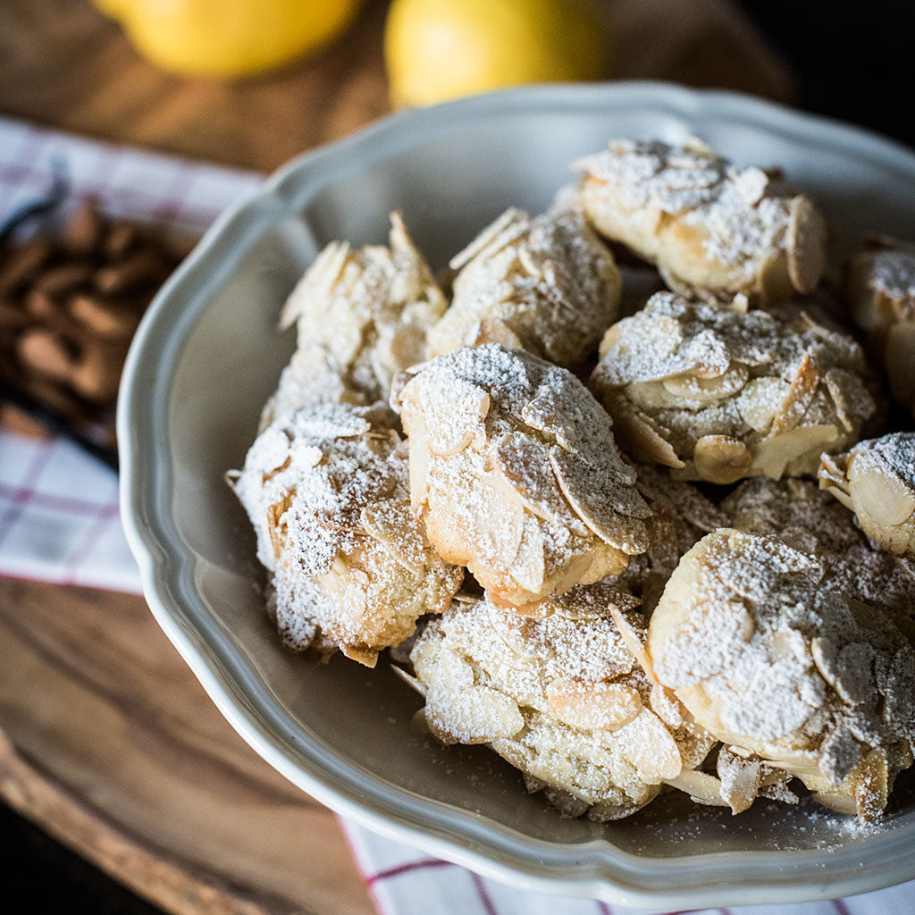 Lemon Almond Fingers (Diti di mandorle)