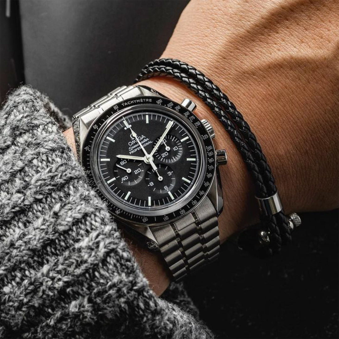 OMEGA-Speedmaster-Moonwatch-Professional-CoAxial-Master-Chronometer-Chronograph