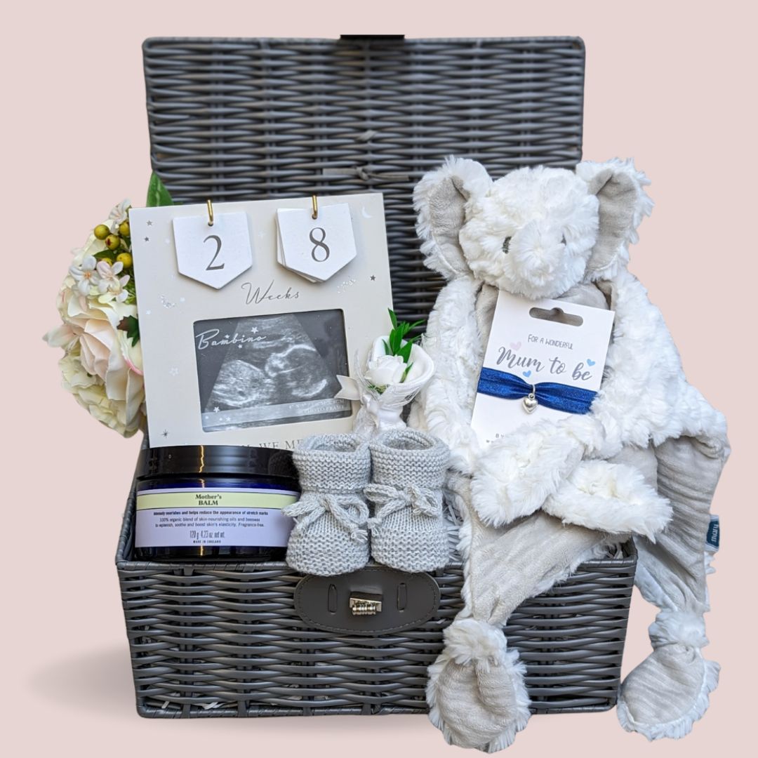 Mum to Be Pregnancy Gift Hamper - Organic Skincare & Countdown