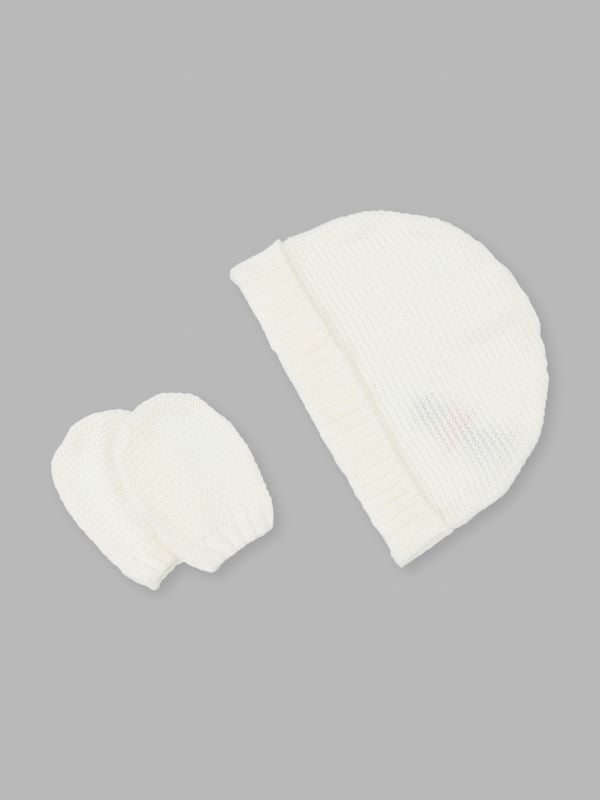 Baby Clothing Cream Knitted 4 Piece Outfit In A Gift Box