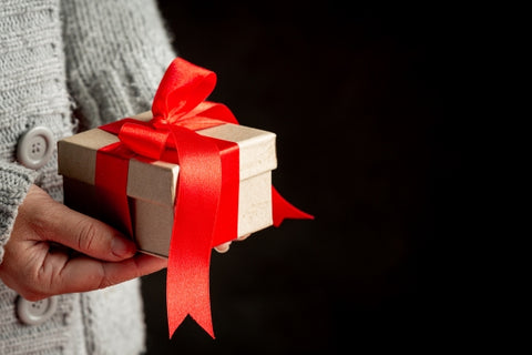 unique gift ideas for boyfriends mother