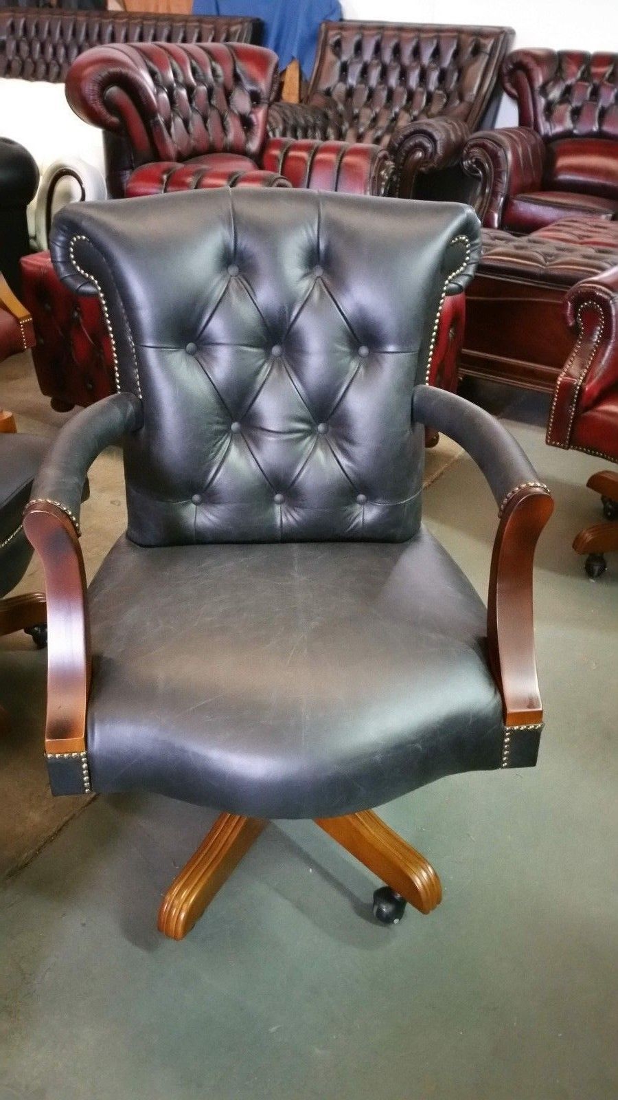 Chesterfield Count Office Chair Genuine Leather