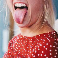 tongue scraping