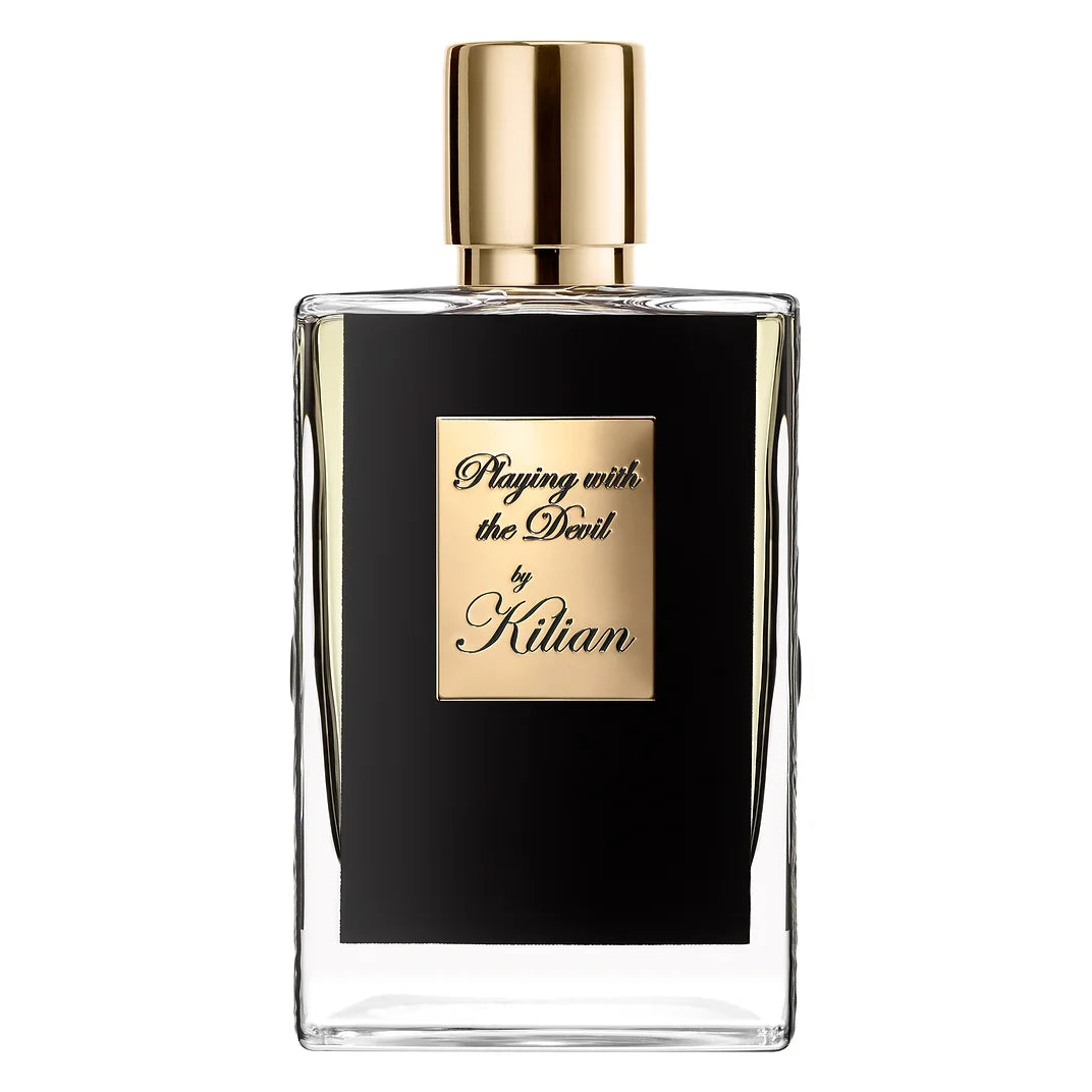 <h1>
<em><strong> </strong></em>THE CELLARS</h1>
<p><em><strong>Eau de Parfum - Refillable Vapo Spray</strong></em><br></p>
<p>Libera il lato più Audace.</p>
<h2>PLAYING WITH THE DEVIL: Un'Armonia Fruttata, Animalesca...<br>
</h2>
<h3>
<strong>ISPIRAZIONE</strong><br>
</h3>
<p>Una tazza di caffè turco scuro e liscio.<br></p>
<h2>
<strong>LA STORIA DELLA FRAGRANZA</strong><br>
</h2>
<p>L'essenza di arancia rossa crostata e di litchi tinti di rosa è messa in fiamme con l'essenza di bacche di pimento pimento pepato. Il legno di sandalo cremoso sul piumino dà una qualità fumante, per un tocco giocoso in un incontro scandalizzante.<br></p>
<h3>DETTAGLI<br>
</h3>
<p>Molta attenzione viene posta in ogni flacone di profumo ricaricabile <strong>KILIAN</strong>, per renderli dei veri e propri oggetti preziosi. Le bottiglie dei profumi della famiglia cantine sono decorate con una caratteristica lacca nera e meticolosamente incise su entrambi i lati, con la rappresentazione dello scudo d’Achille. Come dice Kilian Hennessy: «In profumeria, si tratta tanto di seduzione quanto di protezione. » Una placca metallica dorata su cui è inciso a mano il nome del profumo aggiunge un tocco di raffinatezza in più.<br></p>
<p>Questi dettagli portano alla creazione KILIAN una garanzia di lusso, che non dovrebbe essere effimero, ma dovrebbe durare per tutta la vita. Ecco perché il flacone di questo profumo da cantina può essere riempito all’infinito.</p>
<h3><strong></strong></h3>
<h3>
<strong>NASO PROFUMIERE</strong><br>
</h3>
<p>Calice Becker <br></p>
<h3>
<strong>FAMIGLIA OLFATTIVA</strong><br>
</h3>
<p><strong>The Cellars</strong> - Legni in tutte le loro forme - dal Sandalo al Cedro, dal Patchouli al Vetiver - ma sempre con un tocco Kiliano: Rum, Caffè, Cacao, Cognac, Whisky, a ricordo dell'eredità di Kilian Hennessy.<br></p>
<h3>
<strong>NOTE CHIAVE</strong><br>
</h3>
<p>Arancia rossa, Frutti di bosco di Pimento, Sandalo<br></p>
<h3>
<strong>PIRAMIDE OLFATTIVA</strong><br>
</h3>
<p>Note di testa: Arancia rossa, Ribes nero<br></p>
<p>Note di cuore: Rosa, Bacche di Peperoncino<br></p>
<p>Note di fondo: Legno di Sandalo, Cisto, Benzoino</p>