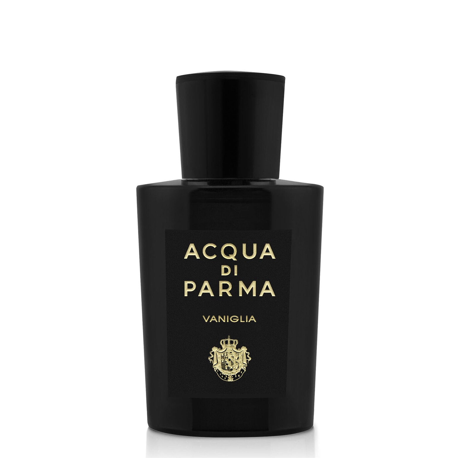 <h1>SIGNATURE OF THE SUN</h1>
<p><em><strong>Eau de Parfum - Vapo Spray</strong></em></p>
<p>Un'<strong>Eau de Parfum pregiata e affascinante</strong>, inedita interpretazione della preziosa vaniglia del Madagascar.</p>
<h2>VANIGLIA: Inedita e Preziosa.</h2>
<p>L'essenza della vaniglia acquisisce nuove profondità combinandosi con le note di bergamotto, mandarino, neroli e gelsomino sambac per una composizione luminosa e avvolgente.  </p>
<h3>LA FRAGRANZA</h3>
<p>I paesaggi silenziosi e soleggiati del Madagascar ospitano una varietà di spezie pregiate, tra cui la vaniglia. Associata alle note di bergamotto, mandarino e neroli, tutta la delicatezza dell'aroma si sprigiona nel cuore mescolato alla sensualità del gelsomino sambac. Una rotondità olfattiva che termina con il legno di cedro, evoca la ricchezza vegetale di questa spezia profumatissima e delle foreste tropicali da cui proviene.</p>
<h3><strong>FAMIGLIA OLFATTIVA</strong></h3>
<p>Orientale - Agrumata</p>
<h3><strong>PIRAMIDE OLFATTIVA</strong></h3>
<p>Note di testa: Bergamotto di Calabria, Mandarino, Neroli, Eliotropio</p>
<p>Note di cuore: Gelsomino Sambac, Vaniglia</p>
<p>Note di fondo: Legno di Cedro, Musk</p>