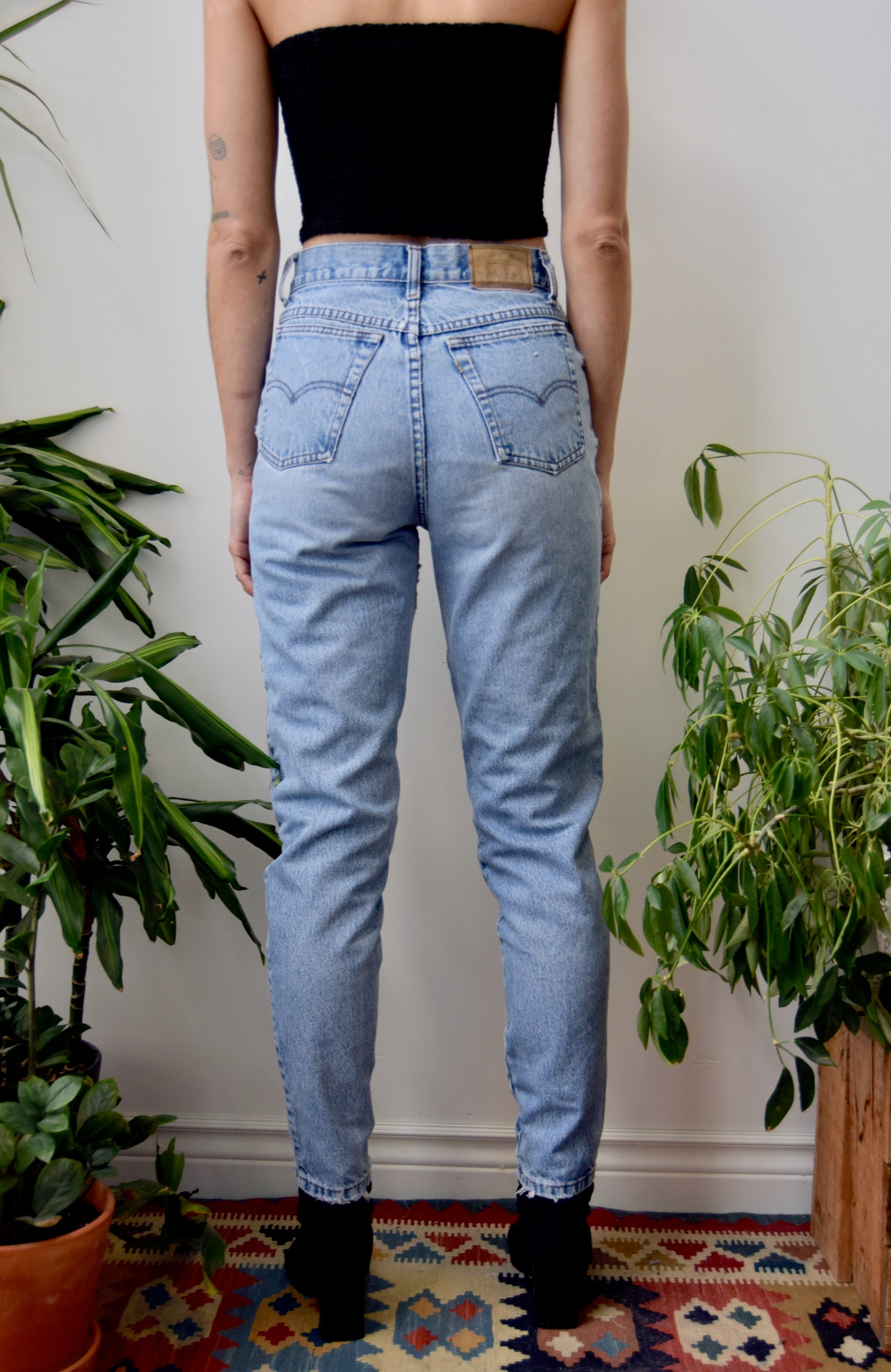 900 Series Levis – Community Thrift and Vintage