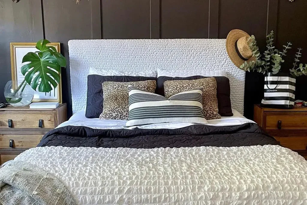 white cover bed microfibra