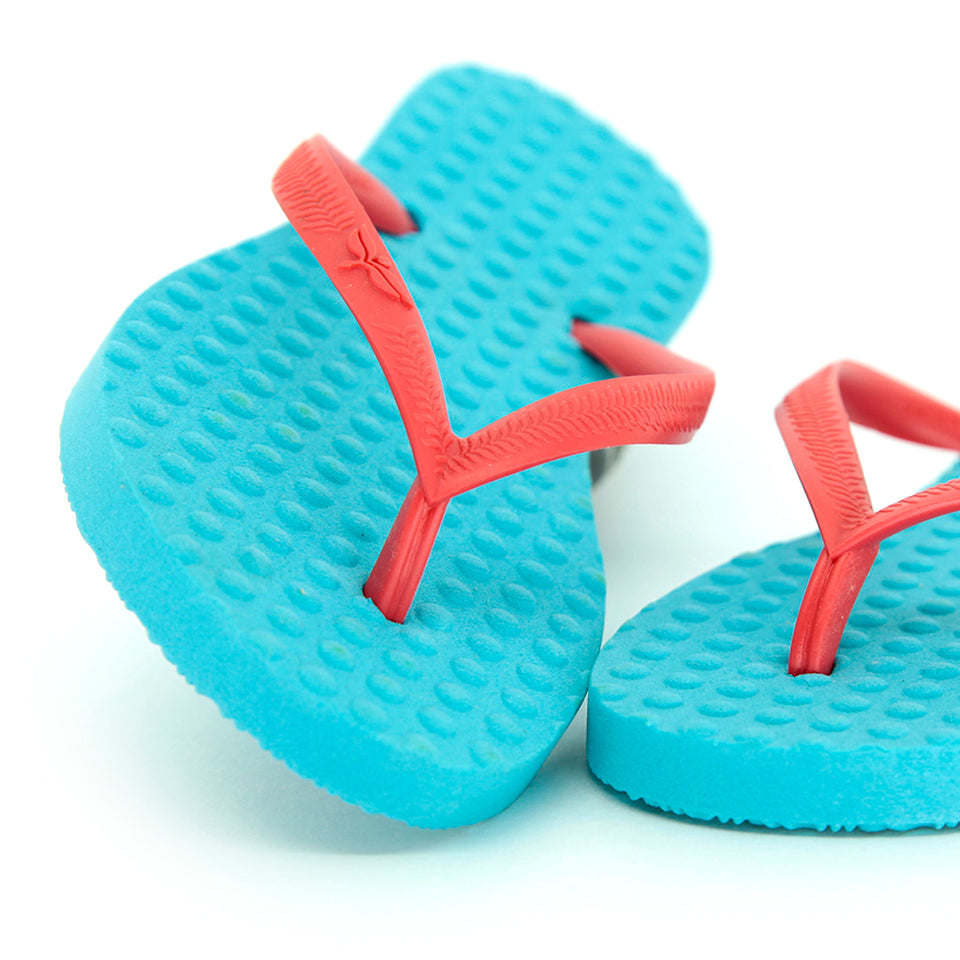 turquoise flip flops