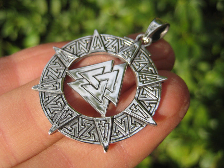 triquetra valknut