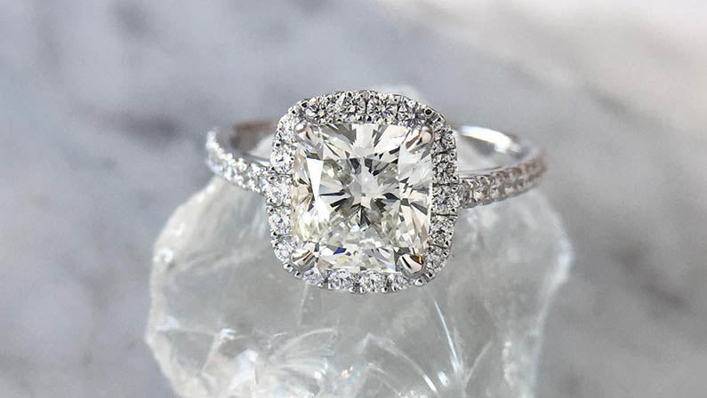 Buy Tri-Diamond Rings | Made with BIS Hallmarked Gold | Starkle