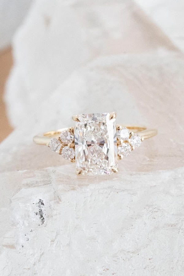 Brilliant Radiant Cut with Cluster Diamonds