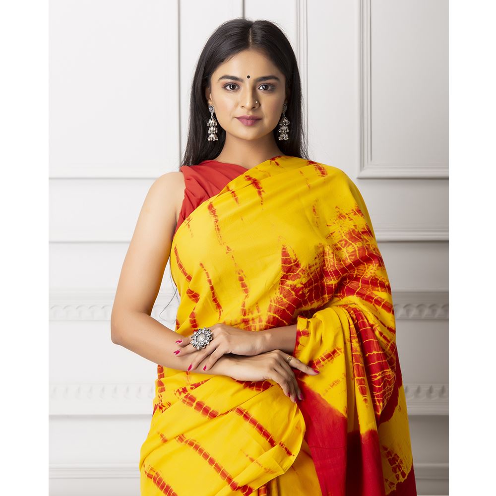 Red & Gold Shibori Print Mul-Cotton Saree – Mytr